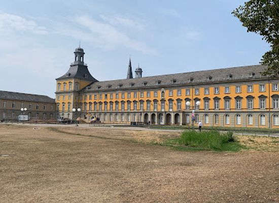 germany/bonn/attraction/kurfurstliches-schloss