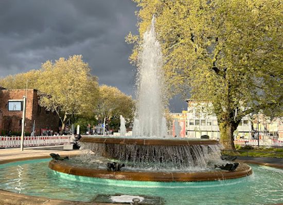germany/palatinate/attraction/fackelbrunnen