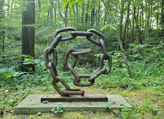indiana/the-uplands/attraction/sculpture-trails-outdoor-museum