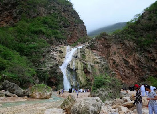 oman/salalah-coastal-plain/attraction/ayn-korr
