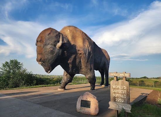 north-dakota/missouri-plateau/attraction/world-s-largest-buffalo-monument