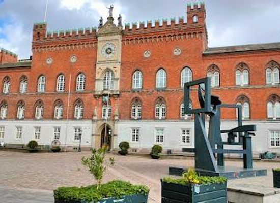 denmark/nyborg/attraction/odense-city-hall