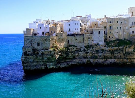 italy/apulia/attraction/conversano-castle