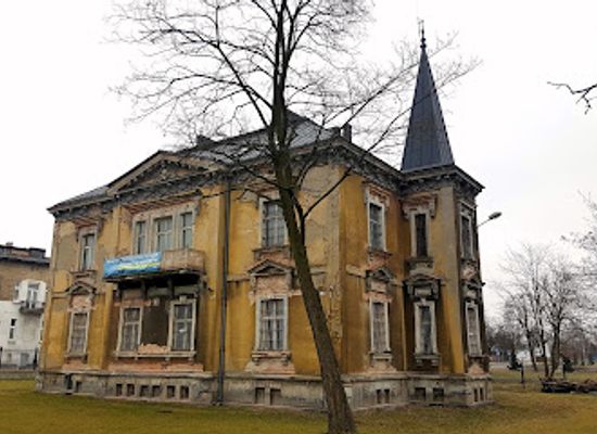 poland/czestochowa/attraction/palacyk-brassow-w-czestochowie
