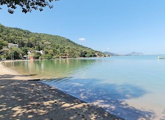brazil/florianopolis/attraction/praia-do-sambaqui