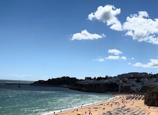 portugal/albufeira/attraction/golfista