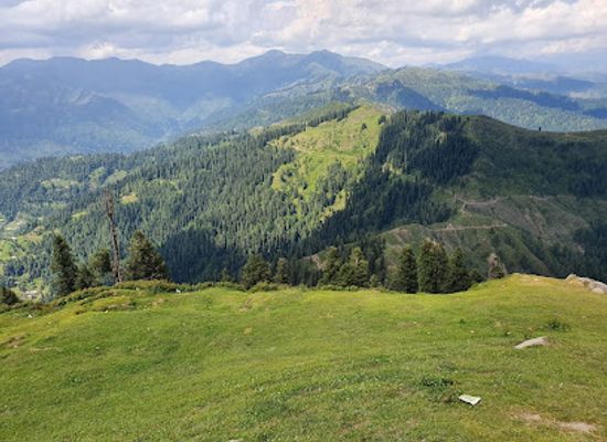 pakistan/azad-jammu-and-kashmir/attraction/toli-pir-darbar