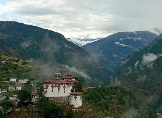 bhutan/lhuntse/attraction/lhuentse-dzong