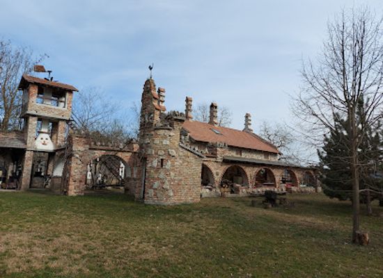 hungary/southern-transdanubia/attraction/bugaszegi-teglagaleria