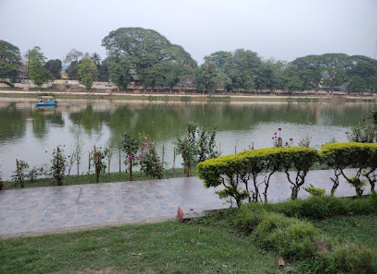 india/guwahati/pan-bazaar/attraction/dighalipukhuri-park