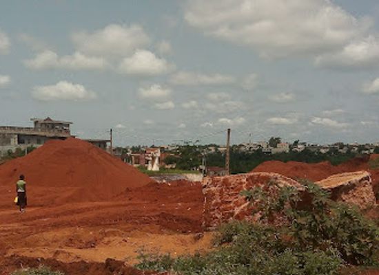 benin/porto-novo/attraction/place-de-l-independance
