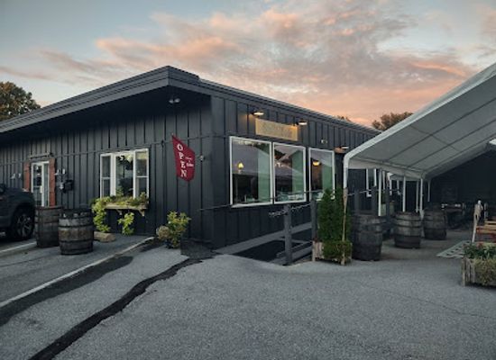 pennsylvania/northern-tier/attraction/stoll-and-wolfe-distillery