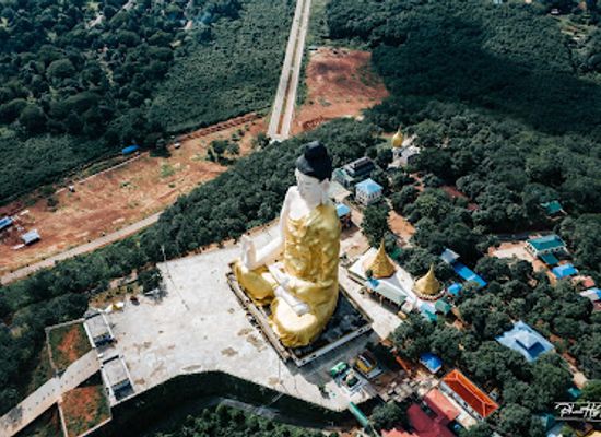 myanmar-burma/kyaiktiyo/attraction/three-pagodas-mount