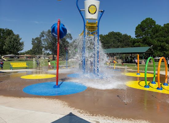 arkansas/conway/attraction/5th-ave-park