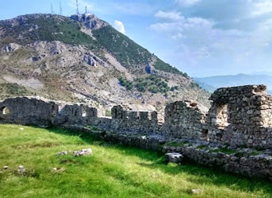 albania/kelmendi/attraction/lezhe-castle