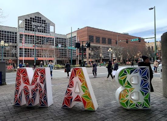 washington/bellevue/crossroads/attraction/bellevue-arts-museum