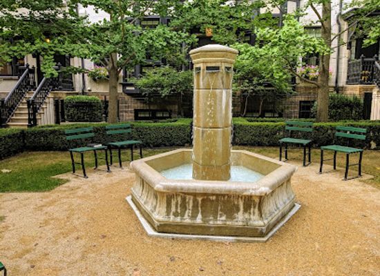ohio/central-ohio/attraction/bishops-walk-fountain