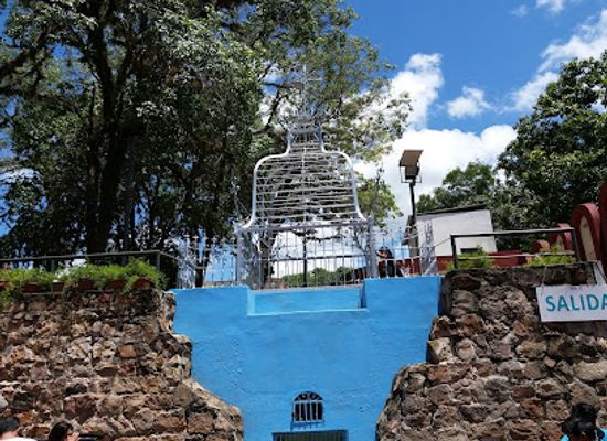 paraguay/chaco-boreal/attraction/tupasy-ykua-caacupe-pozo-de-la-virgen-de-caacupe