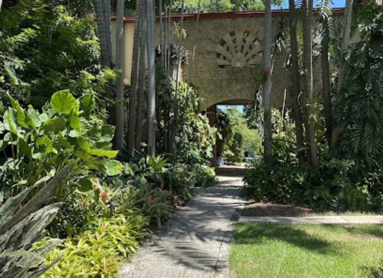 hawaii/maui/attraction/the-kampong-national-tropical-botanical-garden