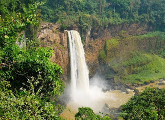 cameroon/bimbia-beach/attraction/ekom-nkam-waterfalls