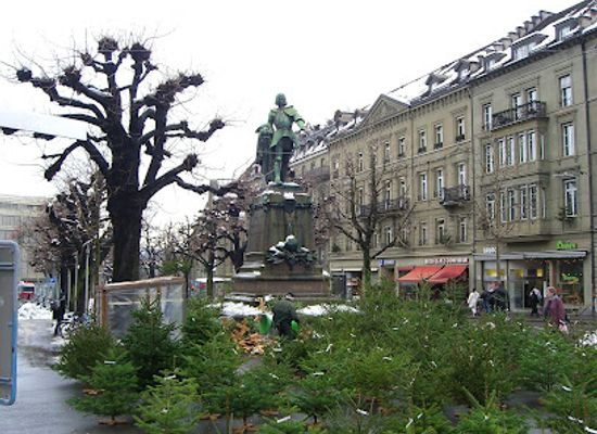 switzerland/bern/langgasse-felsenau/attraction/adrian-von-bubenberg-denkmal