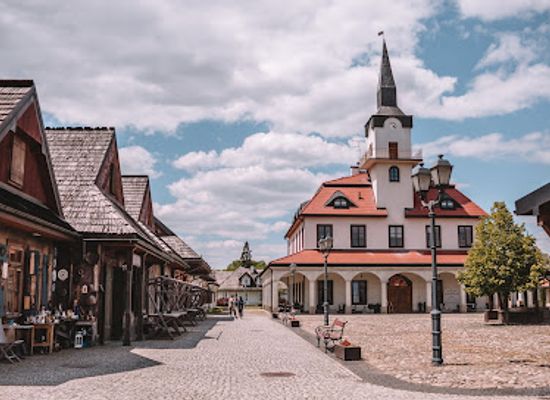 poland/lesser-poland/attraction/miasteczko-galicyjskie-oddzial-muzeum-ziemi-sadeckiej
