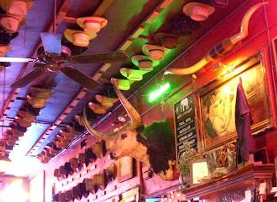 texas/north-texas/attraction/white-elephant-saloon