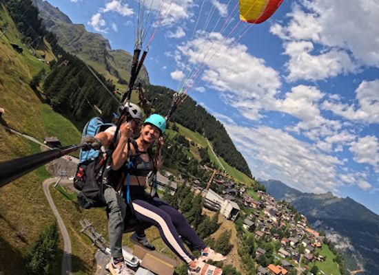 switzerland/murren/attraction/paragliding-muerren
