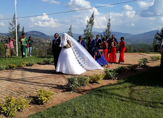 rwanda/gikongoro/attraction/cathedral-of-the-holy-family