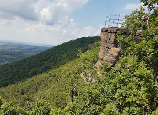 hungary/mecsek-mountains/attraction/zsongor-ko