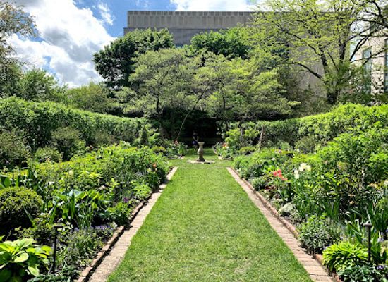 illinois/evanston/attraction/shakespeare-garden