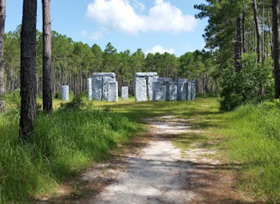 alabama/orange-beach/attraction/bamahenge