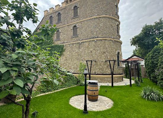 moldova/purcari-winery/attraction/chateau-cojusna-migdal-p