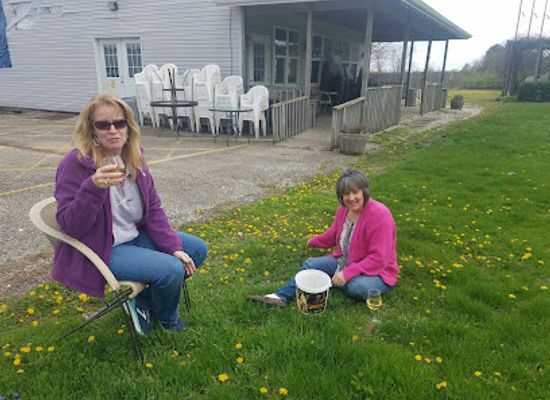 illinois/champaign/attraction/alto-vineyards-champaign