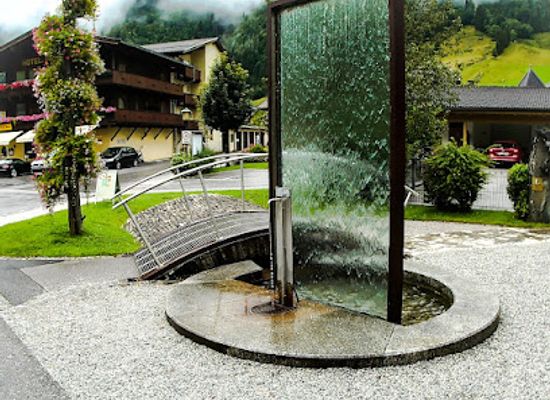 austria/zell-am-see/attraction/kunstlicher-wasserfall