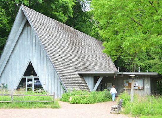 illinois/western-illinois/attraction/forest-park-nature-center