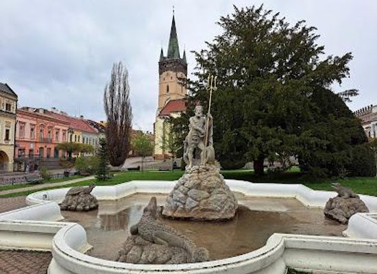 slovakia/presov/attraction/neptune-fountain