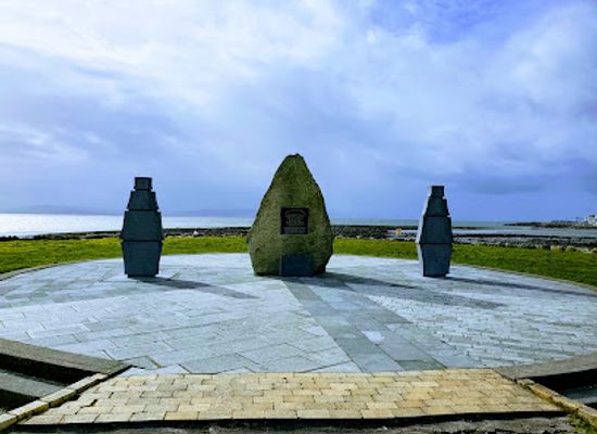ireland/salthill/attraction/famine-ship-memorial