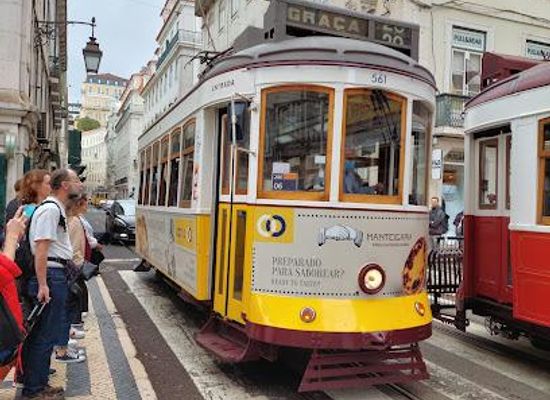 portugal/estremadura/attraction/chiado