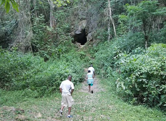 trinidad-and-tobago/sangre-grande/attraction/lopinot-cave