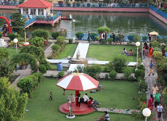 nepal/narayani-zone/attraction/puspalal-smriti-peace-park