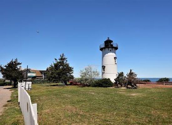 massachusetts/martha-s-vineyard/attraction/east-chop-lighthouse