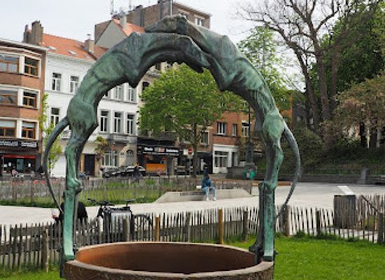 belgium/brussels/ixelles/attraction/puits-aux-levriers