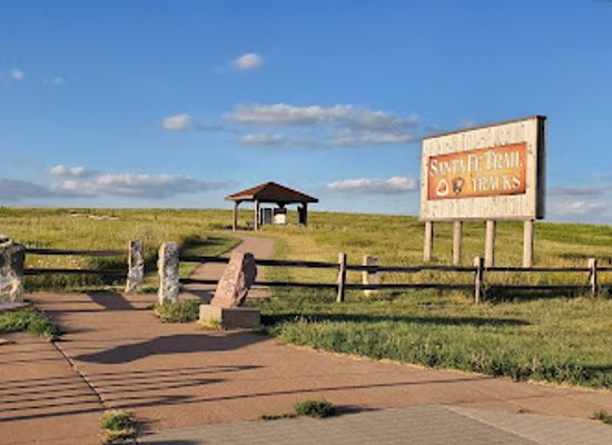 kansas/dodge-city/attraction/santa-fe-trail-tracks