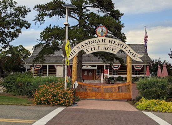 virginia/luray-caverns/attraction/shenandoah-heritage-village