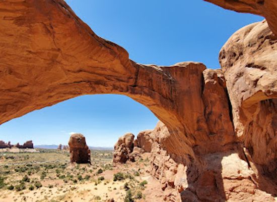 utah/arches-national-park/attraction/double-arch