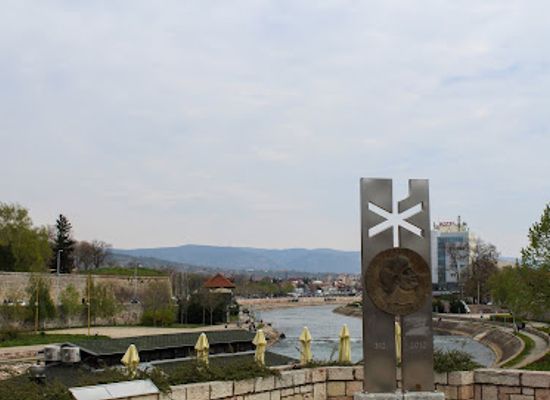 serbia/nisava/attraction/monument-to-constantine-the-great