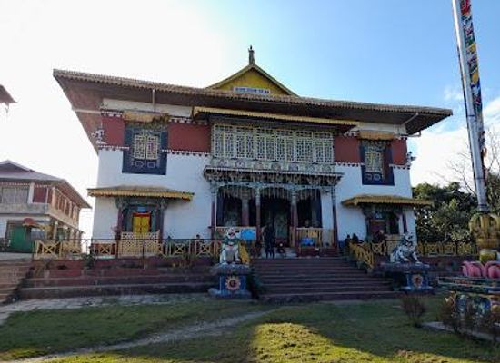 india/darjeeling/attraction/pelling