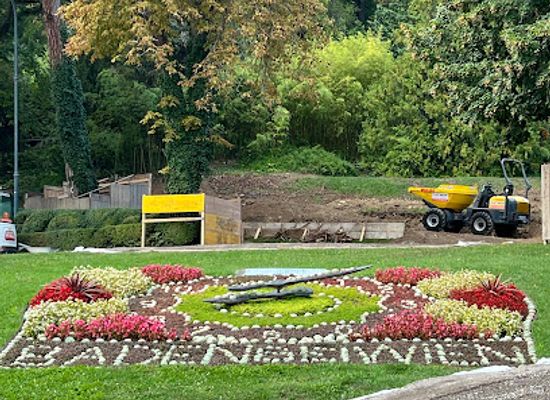 austria/lower-austria/attraction/blumenuhr-im-kurpark-baden