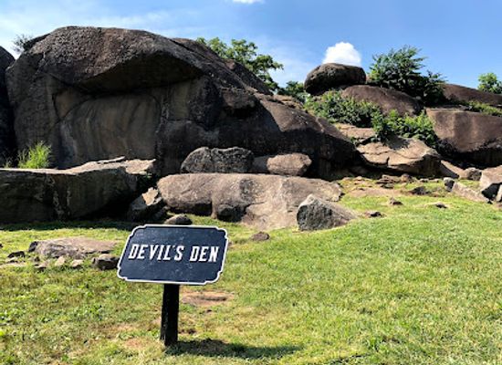 pennsylvania/gettysburg/attraction/devil-s-den